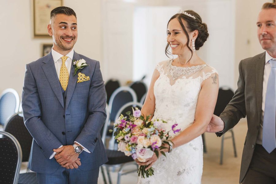 Bride and groom marry at Wimborne Town Hall registry office wedding